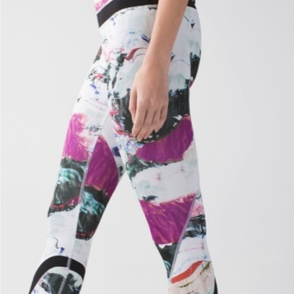 Lululemon watercolor pigment cropped leggings